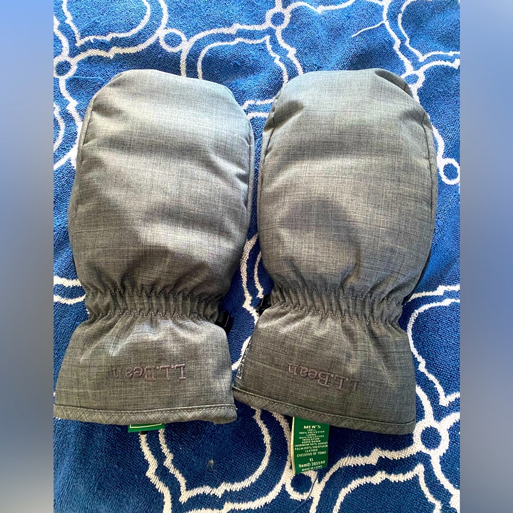 Like new LL bean winter gloves XL